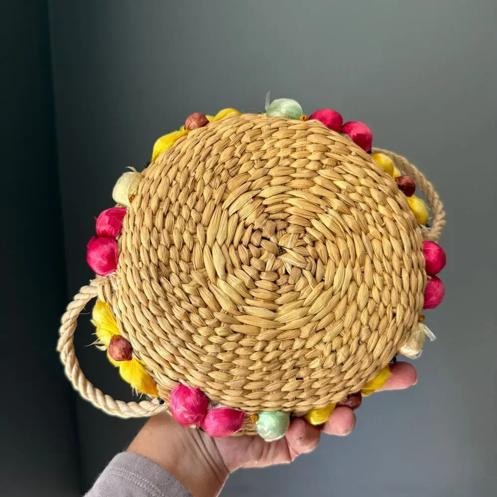 Vintage Handwoven Raffia Straw Basket Fruit Vegetable Boho Cottage Decor